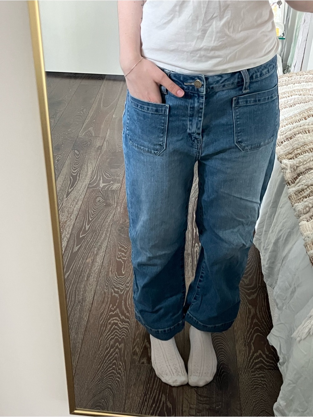 Relaxed Wide Leg Blue Patch-Pocket Jeans